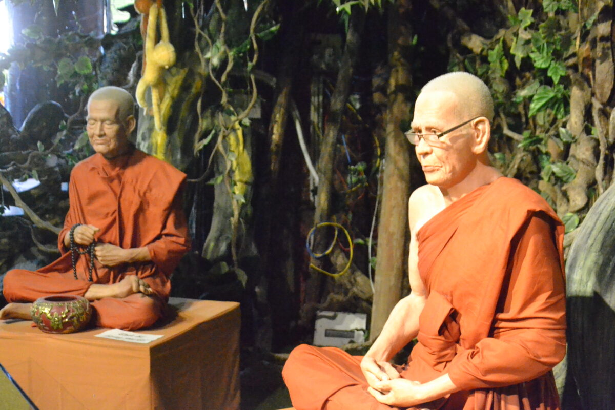 chùa linh phước Đà Lạt