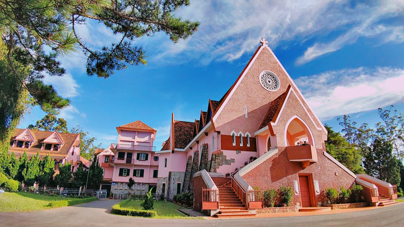 nhà thờ domaine de marie