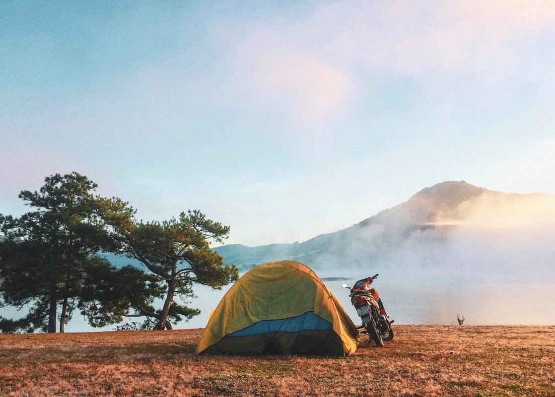 Camping Đà Lạt không chỉ đơn giản là cắm trại, nó còn là trải nghiệm thú vị của việc sống chậm lại, hòa mình vào với thiên nhiên