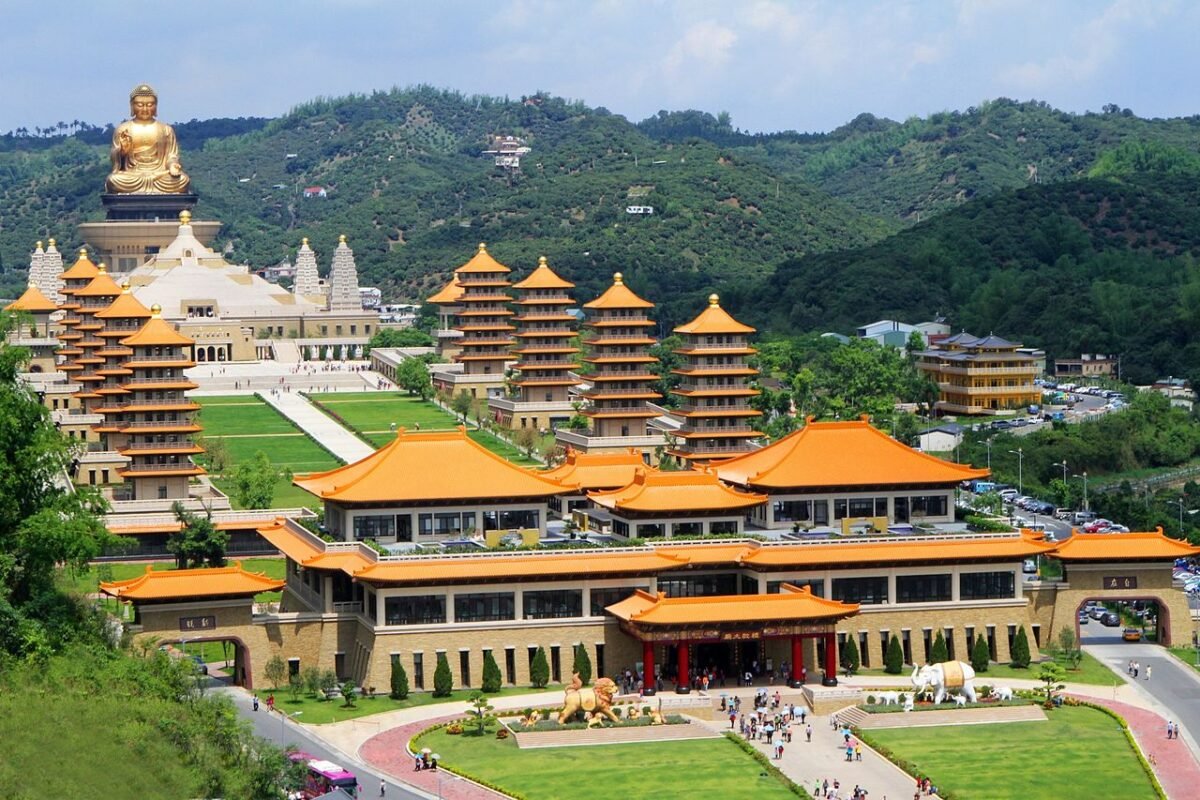Không thể không nhắc đến Phật Quang Sơn trong tour du lịch Đài Loan trọn gói