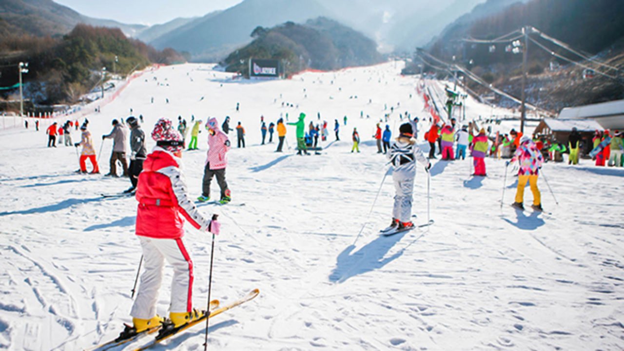 Nên đi trượt tuyết Hàn Quốc vào thời điểm từ tháng 12 đến tháng 2