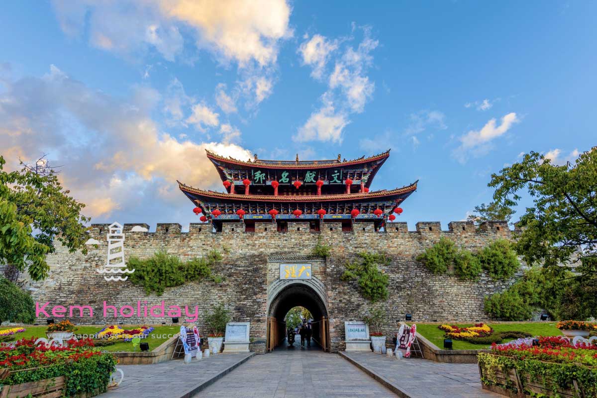 Thành cổ Đại lý - Điểm đến ngày thứ 5 trong tour Trung Hoa