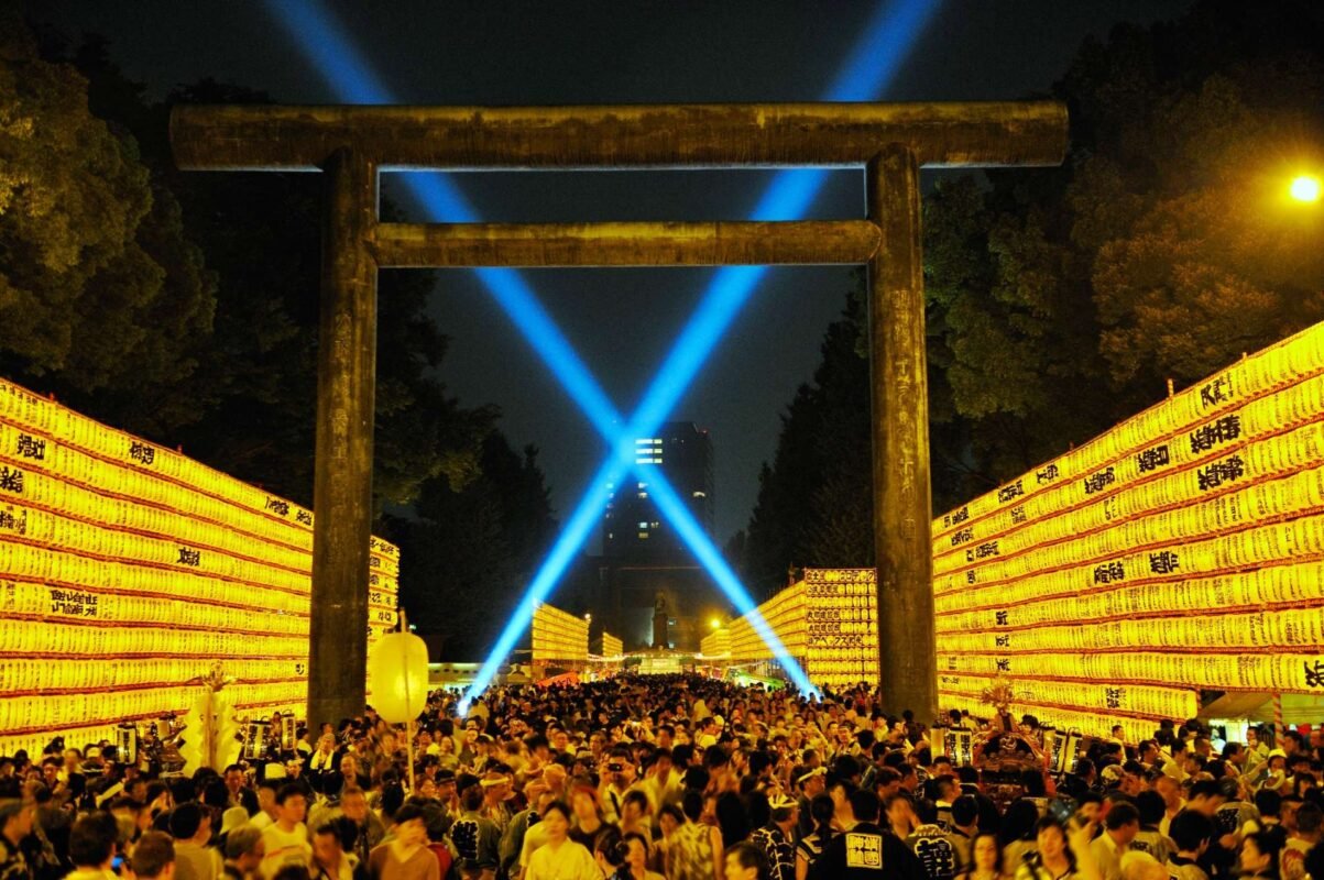 Mitama Matsuri - Lễ hội mùa hè Nhật Bản đặc sắc