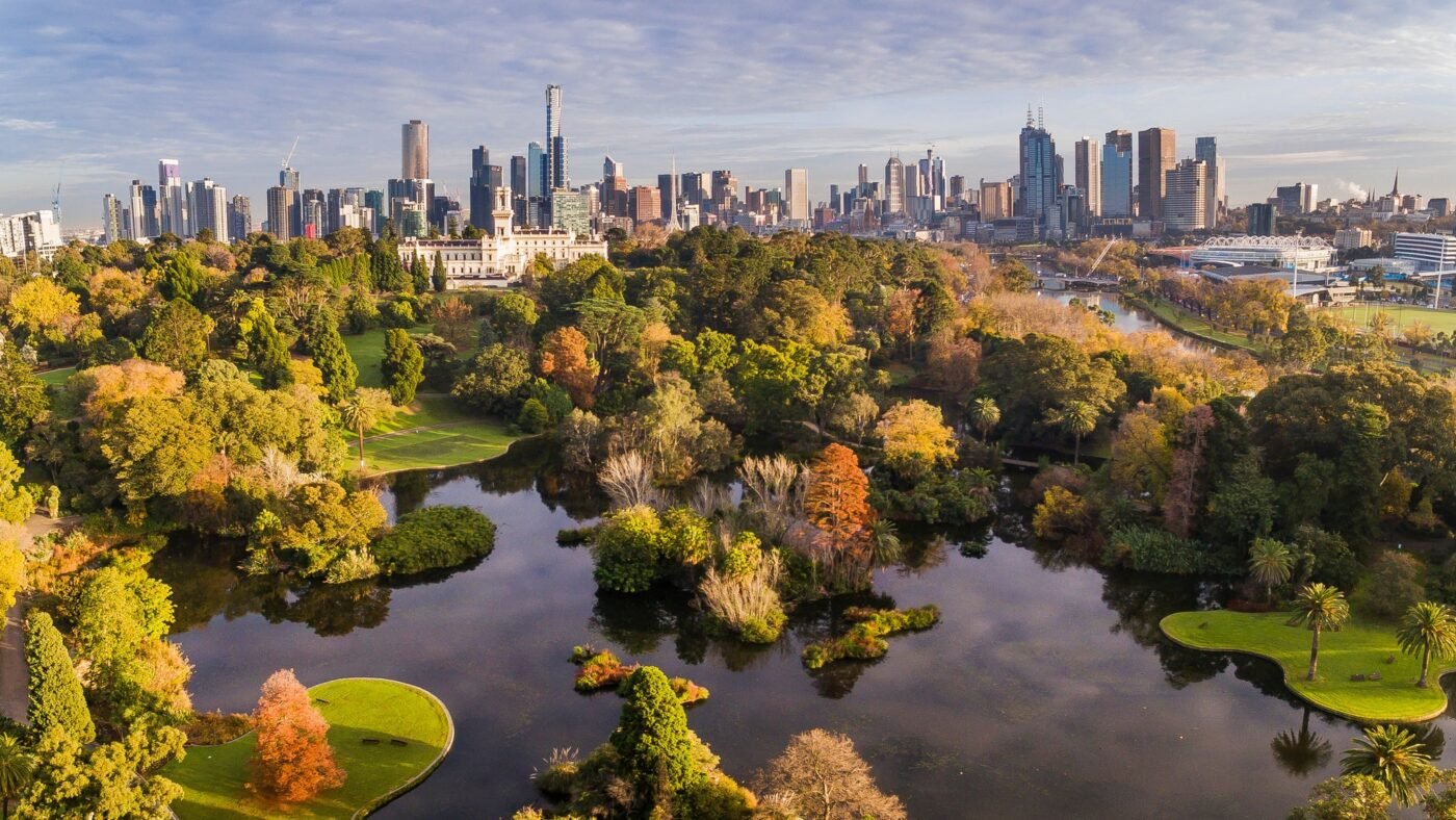 Vườn bách thảo Hoàng gia Melbourne đa sắc màu vào mùa thu