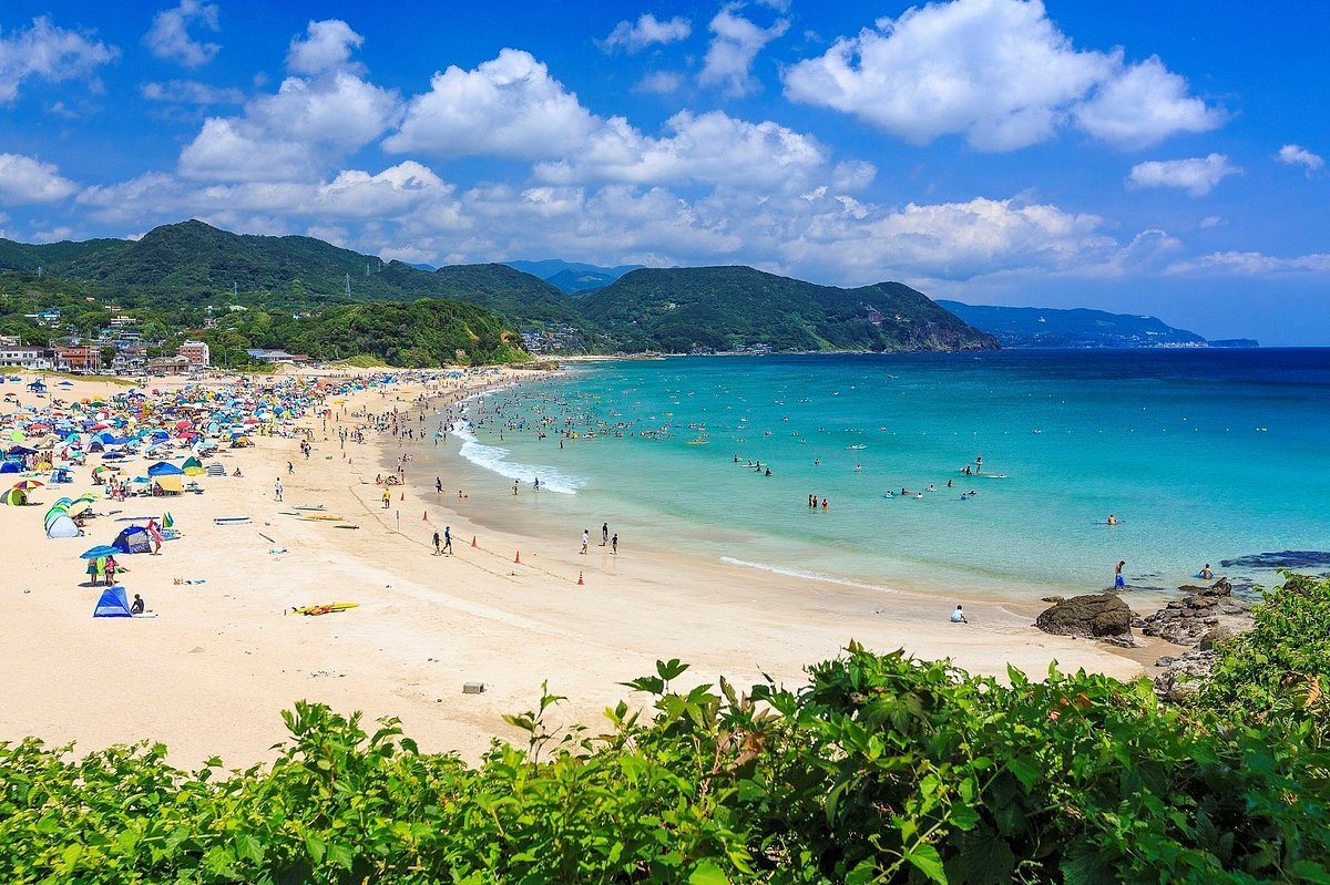 Mùa hè ở Nhật - Nghỉ mát tại các bãi biển