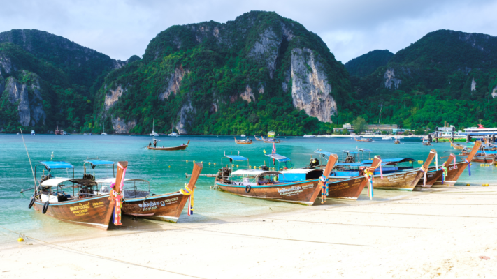 Koh Phi Phi – thiên đường biển vạn người mê tại Thái Lan (Nguồn hình: Sưu tầm)