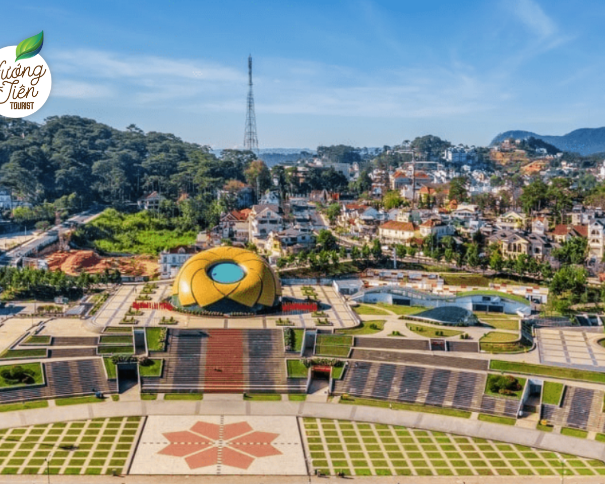 Lam Vien Square in Dalat during the Dalat 4 Day Golf and City Tour.