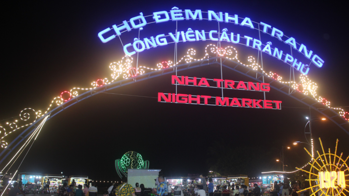 Bustling stalls and street food vendors at Nha Trang Night Market in Vietnam.