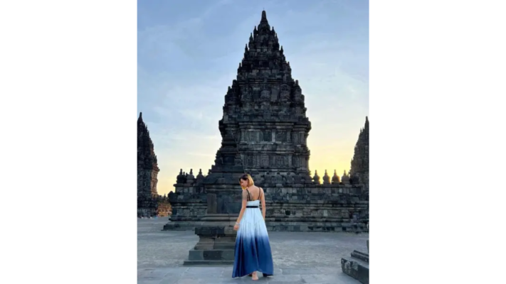 Đền Prambanan tại thành phố cổ Yogyakarta vĩ đại và huyền bí