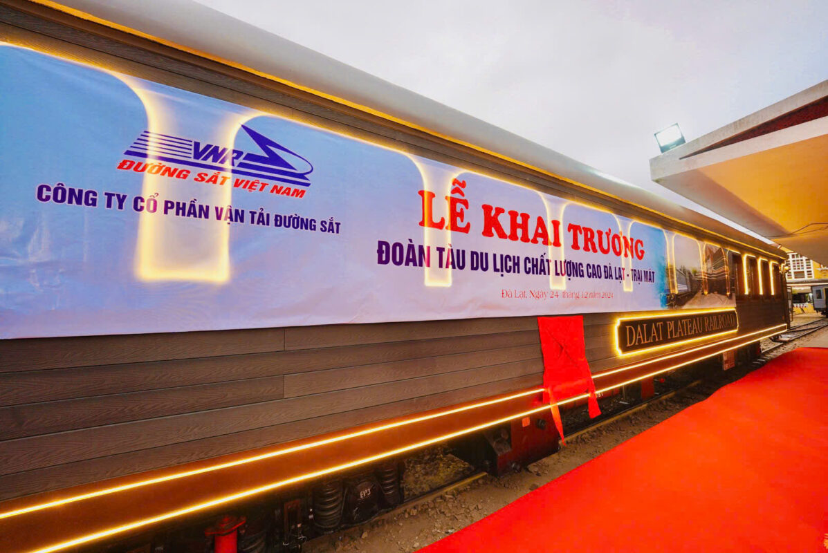 ĐOÀN TÀU DU LỊCH LA REINE Đà Lạt