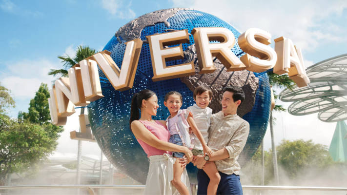 Universal Studios Singapore (hay Universal Studios Sentosa) là công viên giải trí theo chủ đề đầu tiên và duy nhất của Universal Studios ở Đông Nam Á tại Singapore