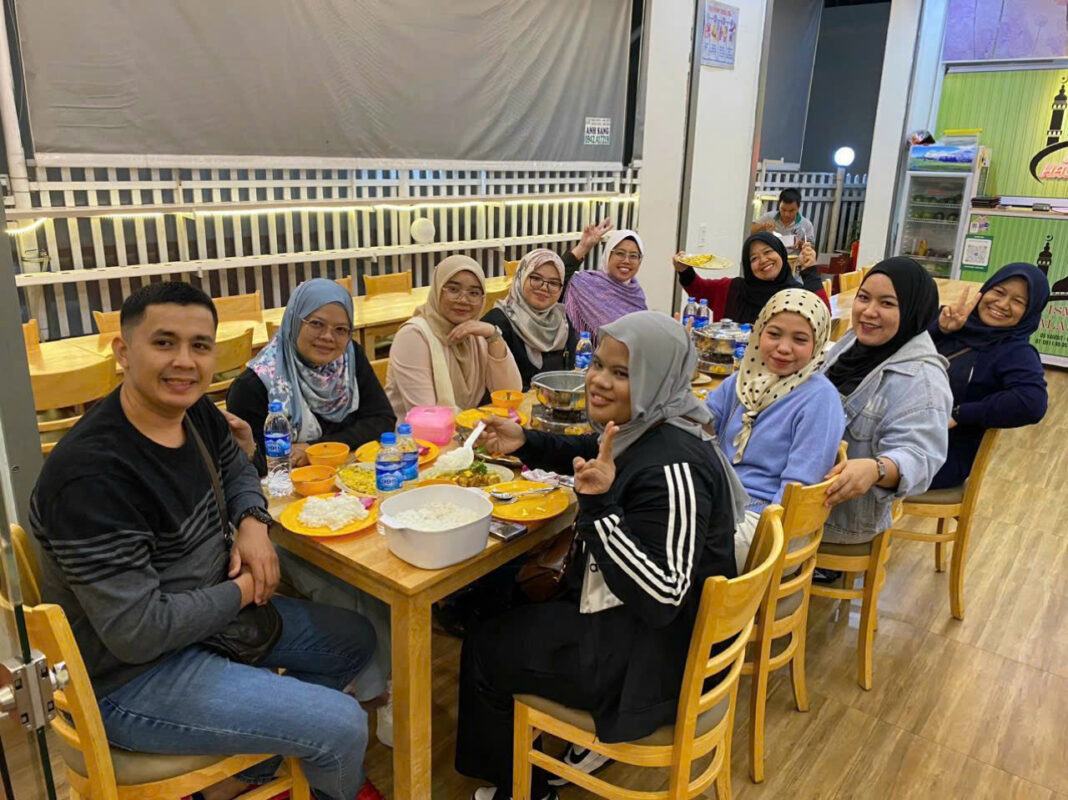 Halal food ISMAEL Restaurant Dalat