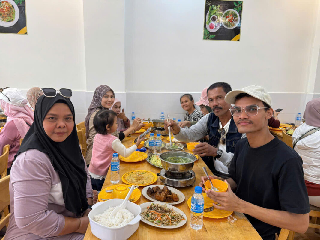 Halal food ISMAEL Restaurant Dalat