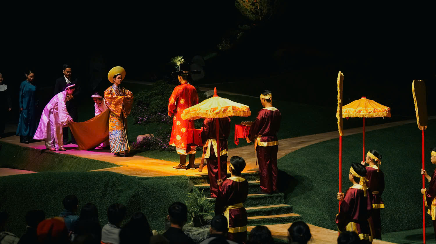 show diễn thực cảnh Những Đường Chim Bay Đà lạt