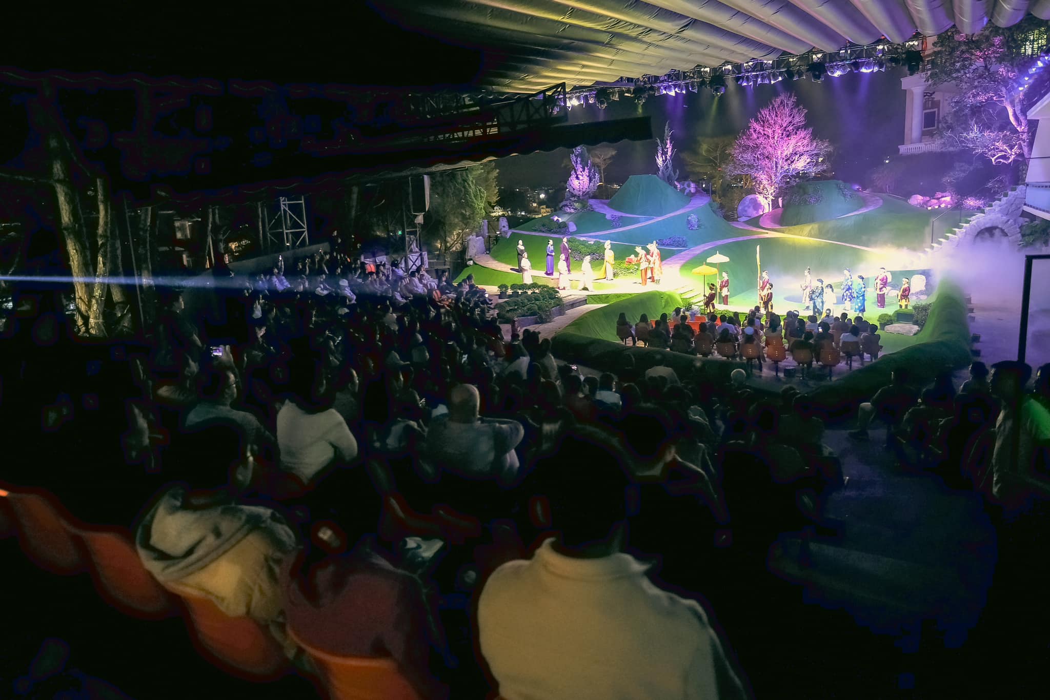 show diễn thực cảnh Những Đường Chim Bay Đà lạt