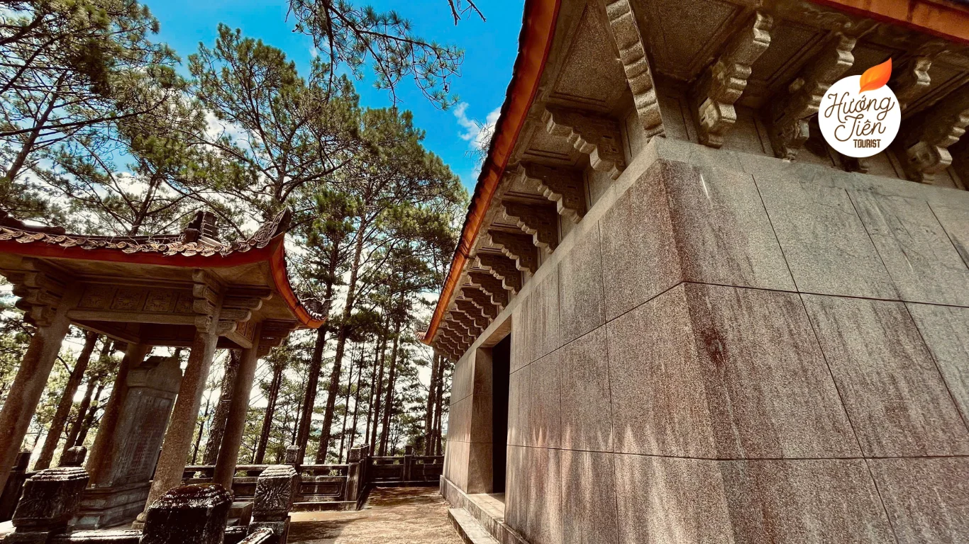 lăng Nguyễn Hữu Hào Đà Lạt