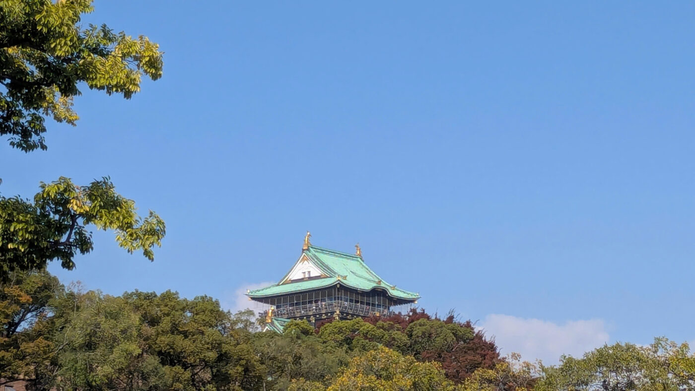 lâu đài osaka nhật bản mùa thu