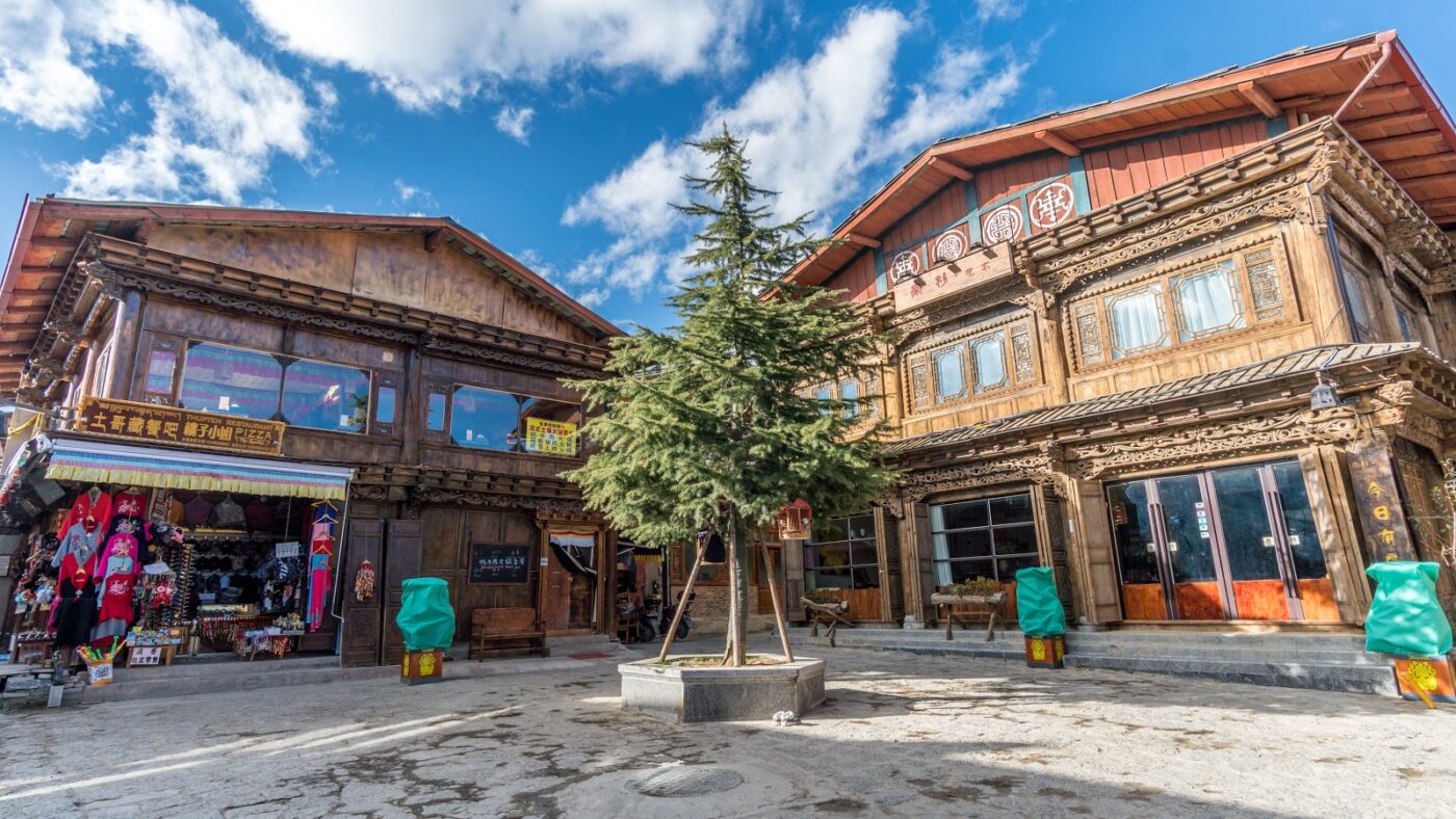 Thành cổ DuKeZong (Thành cổ Ánh Trăng) - Shangri la- Trung Quốc