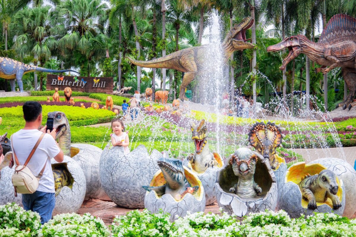 tour thái lan có công viên nong nooch